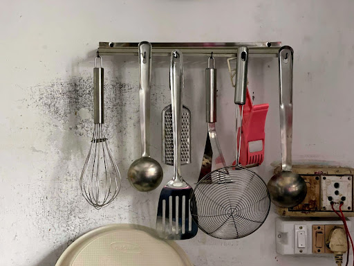 metal utensils for using with cast iron pan